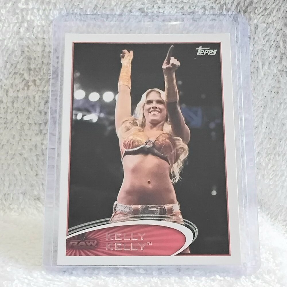 5/$20 Mint 2012 Topps Kelly Kelly WWE Card 11!!